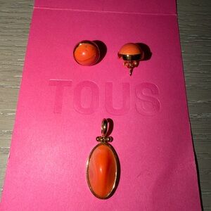 TOUS Orange Resin Oval Pendant with Matching Round Stud Earrings - Gold Tone